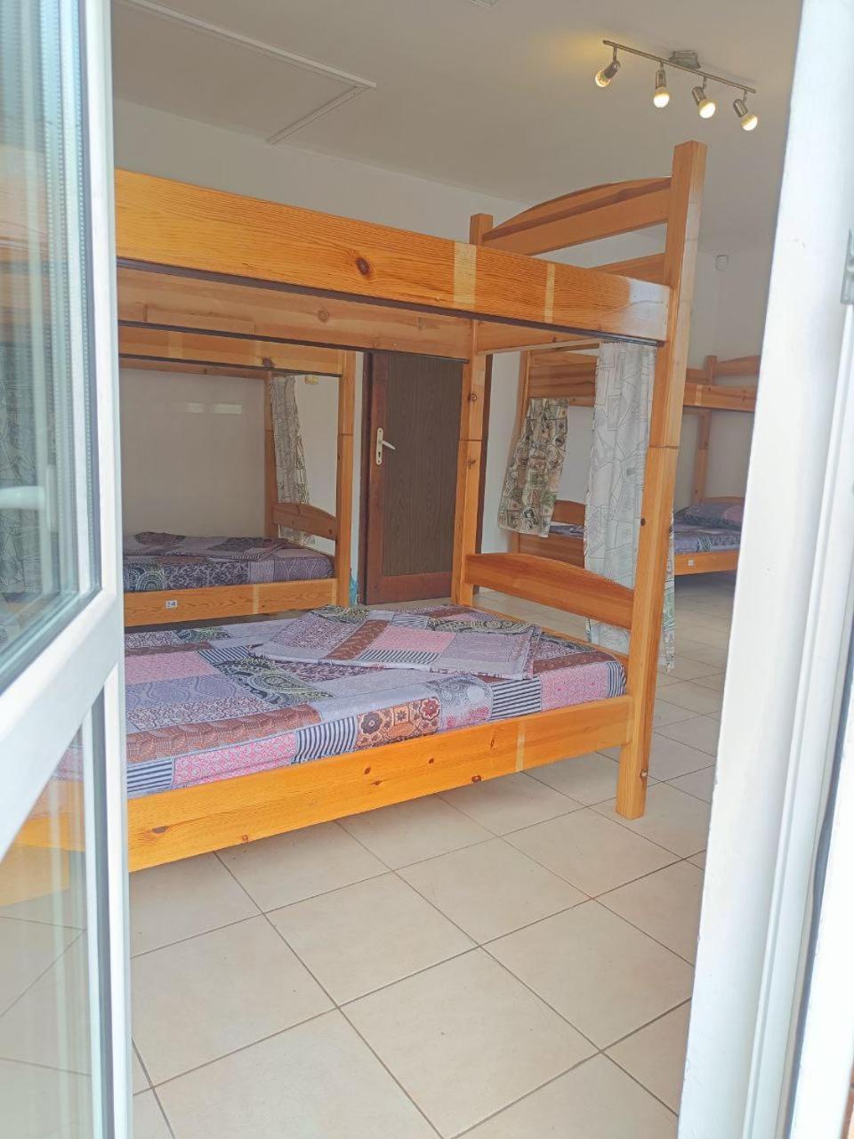 10 Coins Hostel & Tours София Номер фото