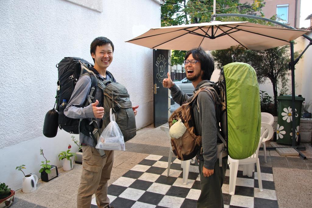 10 Coins Hostel & Tours София Экстерьер фото