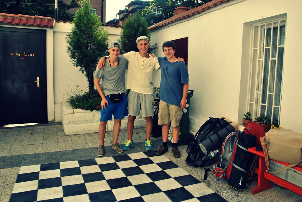 10 Coins Hostel & Tours София Экстерьер фото