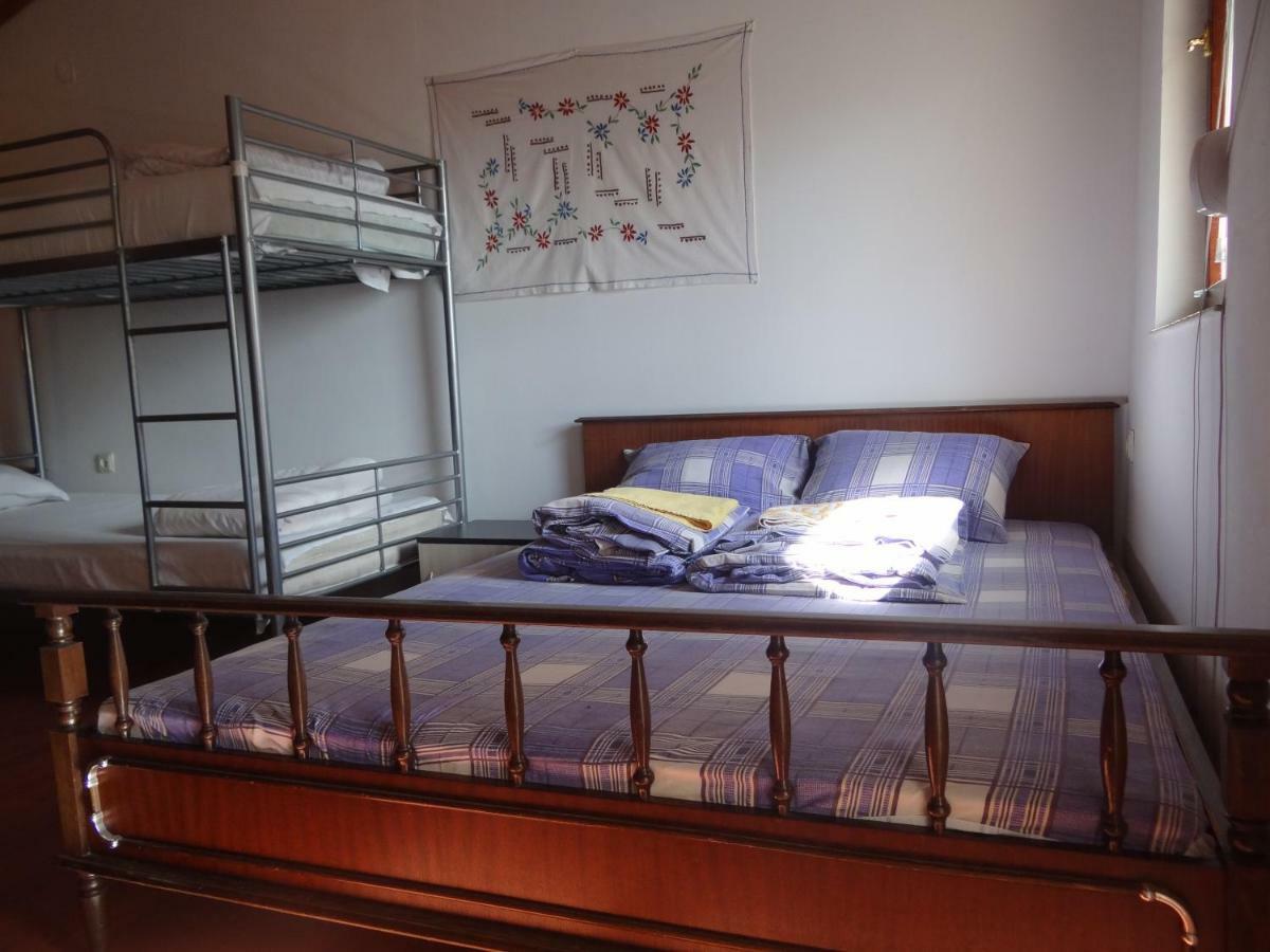 10 Coins Hostel & Tours София Экстерьер фото